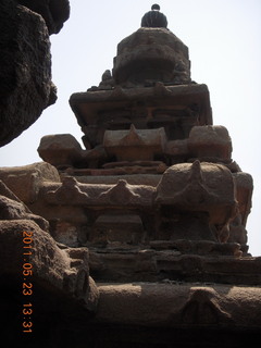 265 7kp. India - Mamallapuram - Bay of Bengal - ancient temple
