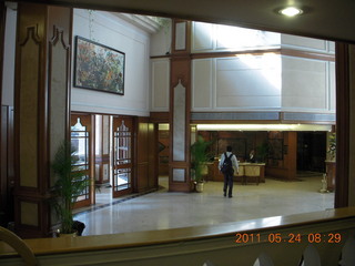 24 7kq. India - Bengaluru (Bangalore) - Chancery Hotel lobby