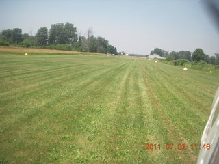 81 7m2. Honey Acres airstrip (7N4)