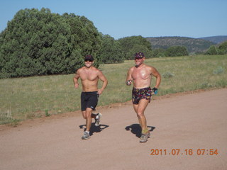 1583 7mg. 'Young International' Pleasant Valley (24AZ) run - Dave and Adam running