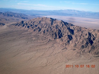 7 7q7. aerial - mountains in California