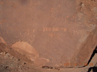 Canyonlands National Park - Lathrop trail hike - twentieth-century petroglyphs
