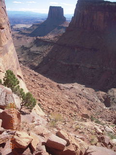 186 7qb. Canyonlands National Park - Lathrop trail hike