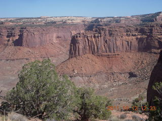 149 7qc. Canyonlands National Park - Alcove Springs