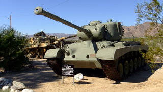 Sean's pictures - Chiriaco Summit (L77) - Patton tank museum