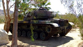 Sean's pictures - Chiriaco Summit (L77) - Patton tank museum