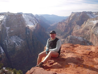 196 7sf. Zion National Park - Observation Point hike - summit - Adam