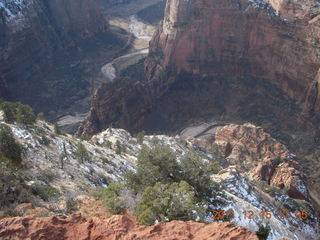219 7sf. Zion National Park - Observation Point hike - summit