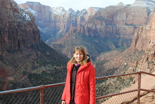 331 7sf. Zion National Park - Canyon Overlook hike - Olga