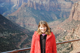 332 7sf. Zion National Park - Canyon Overlook hike - Olga