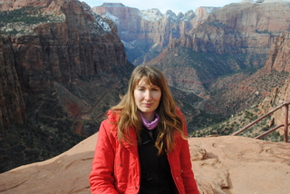 337 7sf. Zion National Park - Canyon Overlook hike - Olga
