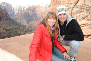 358 7sf. Zion National Park - Canyon Overlook hike - Olga and Gokce