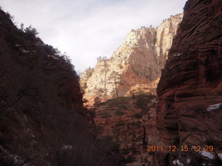 386 7sf. Zion National Park - Observation Point hike