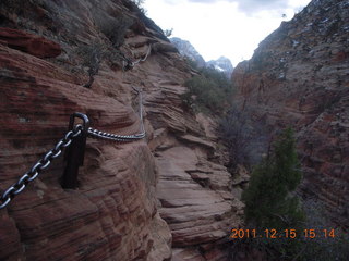 435 7sf. Zion National Park - Angels Landing hike - chains