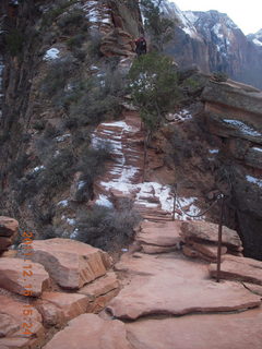 449 7sf. Zion National Park - Angels Landing hike - chains