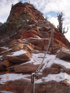 458 7sf. Zion National Park - Angels Landing hike - chains