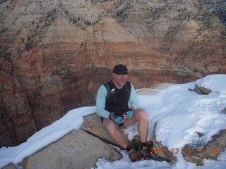 471 7sf. Zion National Park - Angels Landing hike - summit - Adam