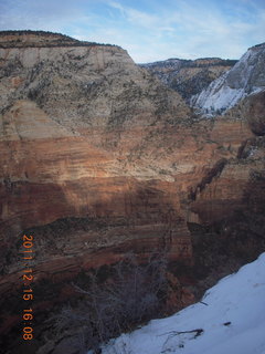 488 7sf. Zion National Park - Angels Landing hike - summit