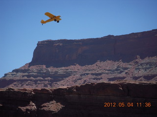 158 7x4. Caveman Ranch - flying airplane