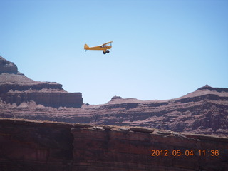 160 7x4. Caveman Ranch - flying airplane