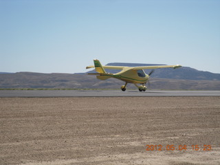 Mack Mesa airplane landing