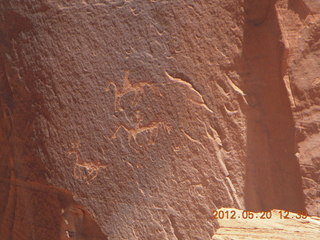 Canyon de Chelly tour - petroglyphs