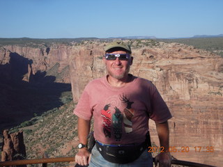 Spider Rock viewpoint - Adam wearing eclipse glasses