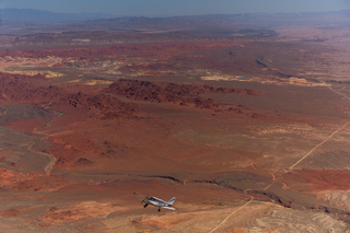 895 7y3. Greg A. photo - N8377W in flight