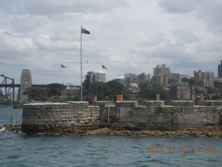 67 83a. Sydney Harbour - ferry ride - island like Alcatrax