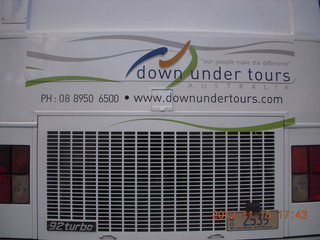 448 83f. DownUnder tours bus