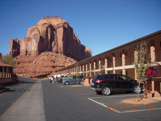 16 83q. Monument Valley - Goulding's