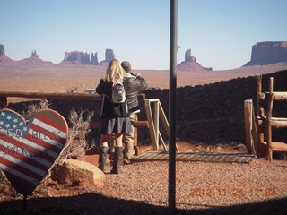 25 83q. Monument Valley - Goulding's - view
