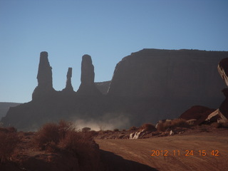 Monument Valley tour - Three Sisters