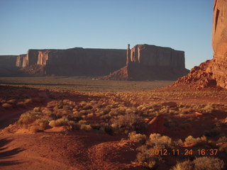 191 83q. Monument Valley tour