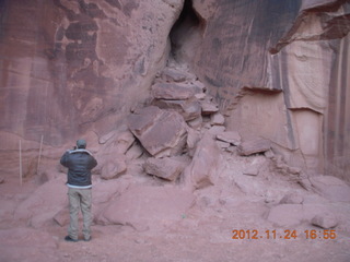 Monument Valley tour - Sean and petroglyphs