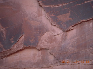 Monument Valley tour - petroglyphs