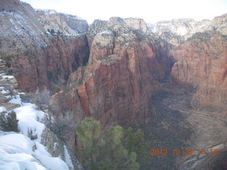 Zion National Park - Angels Landing hike - view from top