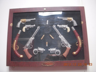 296 84p. Wildcat Willies restaurant - ancient (miniature) guns
