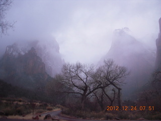 12 84q. Zion National Park - cloudy dawn drive