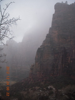 26 84q. Zion National Park - cloudy, foggy Observation Point hike