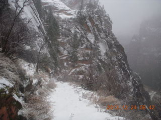 45 84q. Zion National Park - cloudy, foggy Observation Point hike