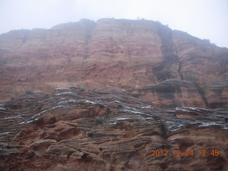 Zion National Park - cloudy, foggy Observation Point hike - leaving Echo Canyon