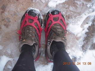 Zion National Park - cloudy, foggy Observation Point hike - my damaged crampon