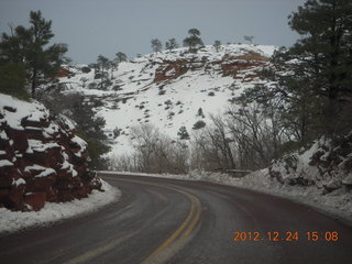 286 84q. Zion National Park - drive