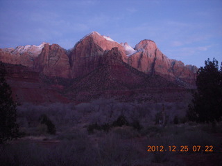 4 84r. Zion National Park - Watchman hike