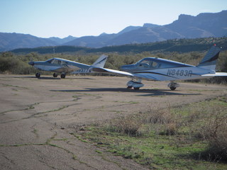 1057 86g. Grapevine fly-in - N8377W and N8483R