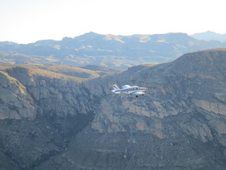 1083 86q. Sean G grapevine pictures - N8377W in flight