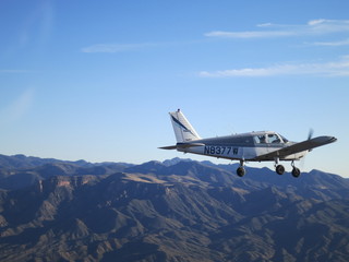 Sean G grapevine pictures - N8377W in flight