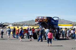 Yaseen's pictures - airplane and crowd at Cactus Fly-in