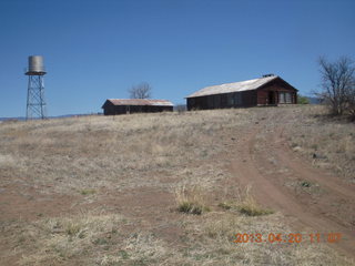 66 88l. Double Circle Ranch at Eagle Creek run - ancient twentieth-century dwellings